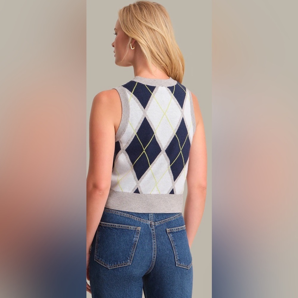 ESTELLE argyle high v-neck cropped vest NWOT grey mist heather multi - Picture 4 of 7